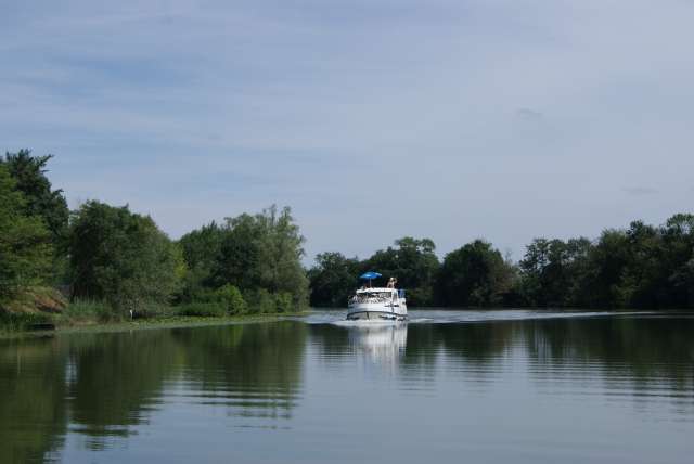 Activities around the river Seille