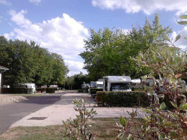 Campings, Aires Naturelles, H.L.L.