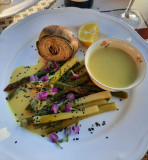 Entrée, fraîche, régionale, saisonale... :-) préparée avec soin