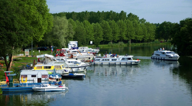 Halte Nautique Cuisery©Amédée DE ALMEIDA