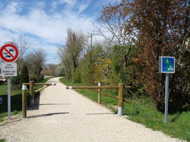 Voie Verte La Bressane - Office de Tourisme du Pays de la Bresse Bourguignonne