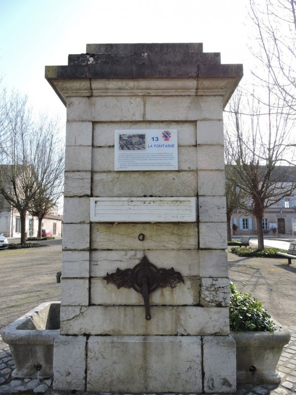 13-1-romenay-fontaine-a-guillemaut-194444