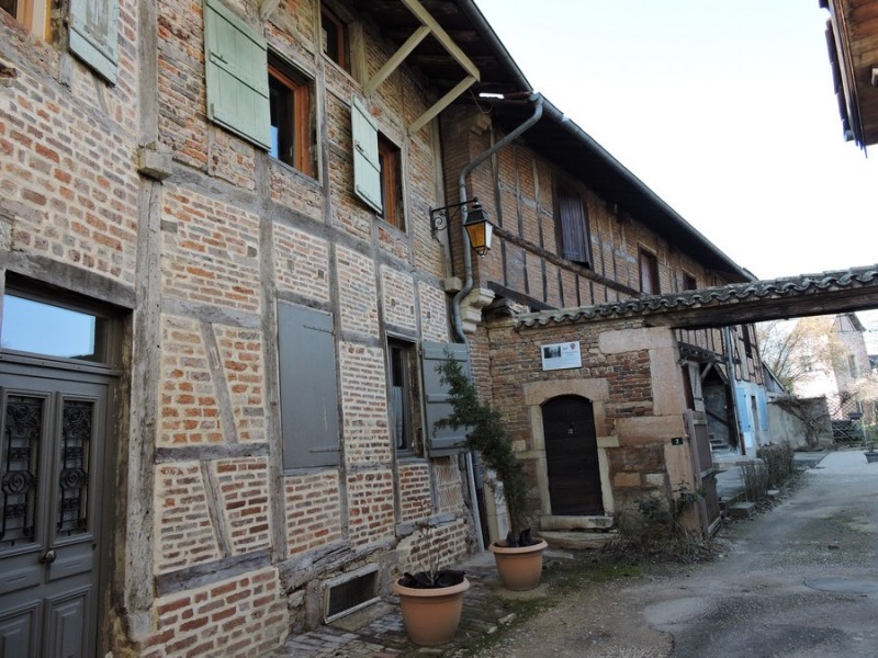 17-1-romenay-maison-des-gardes-a-guillemaut-194452