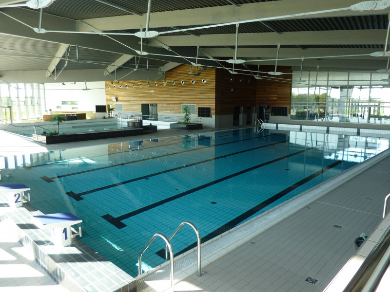 Vue piscine intérieure