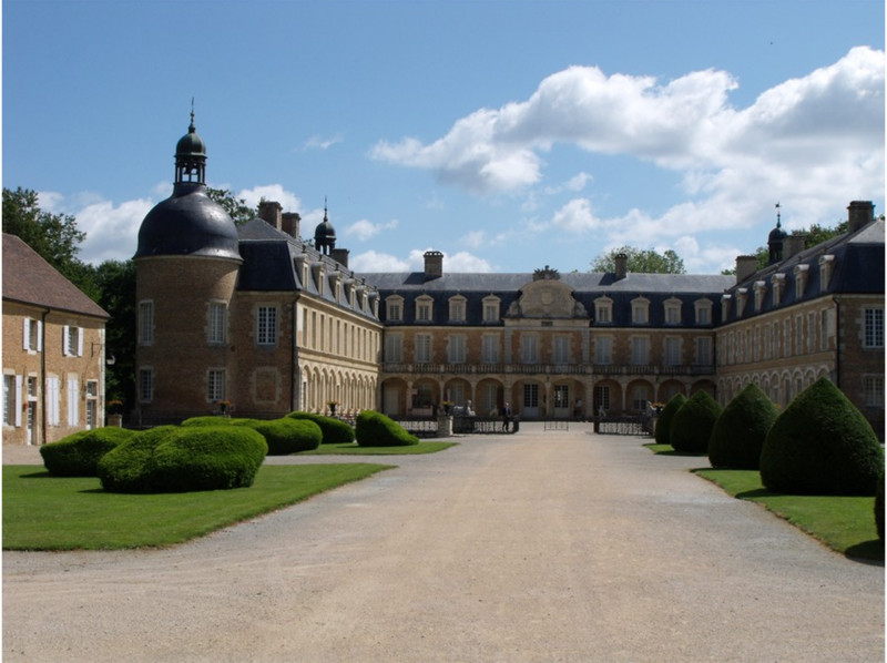 Web - Château Pierre de Bresse © OTPBB