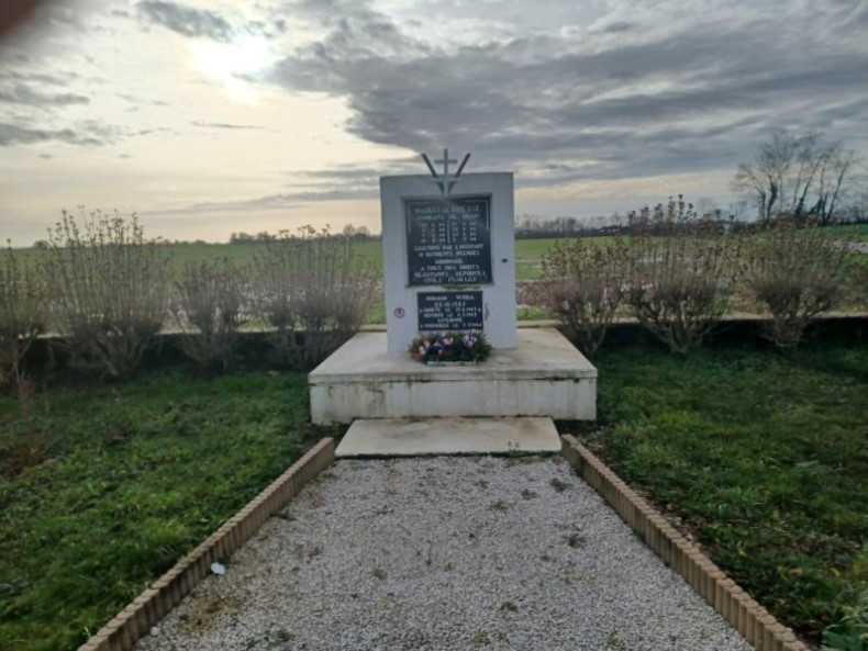 Stèle au carrefour de Quain - Lieu n°15