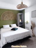 Chambre 1 Lit 160 x 200 et lit 90 x 200. Placard penderie - © Propriétaire Aline Buchaillard Chambre 1 Lit 160 x 200 et lit 90 x 200. Placard penderie