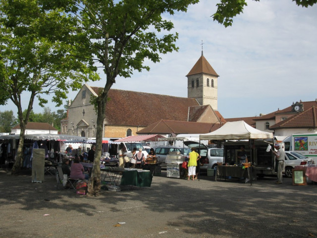 Place Marché © Mairie Saint Germain du Bois