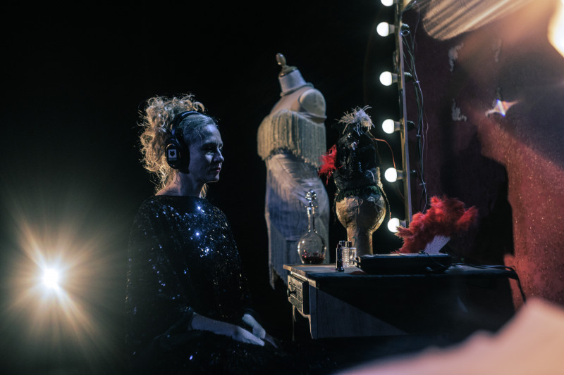 Le bruit des paillettes