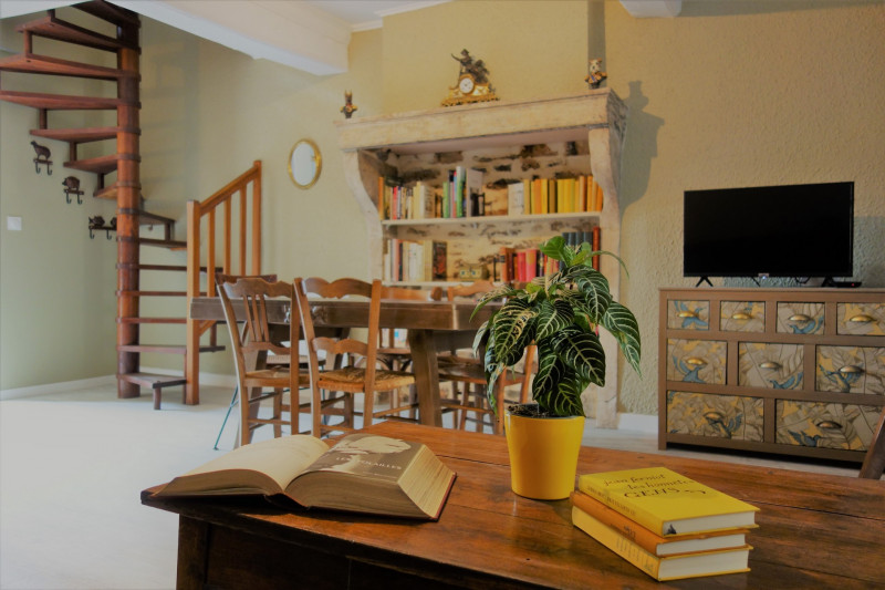 Salon / Salle à manger La Maison Jaune