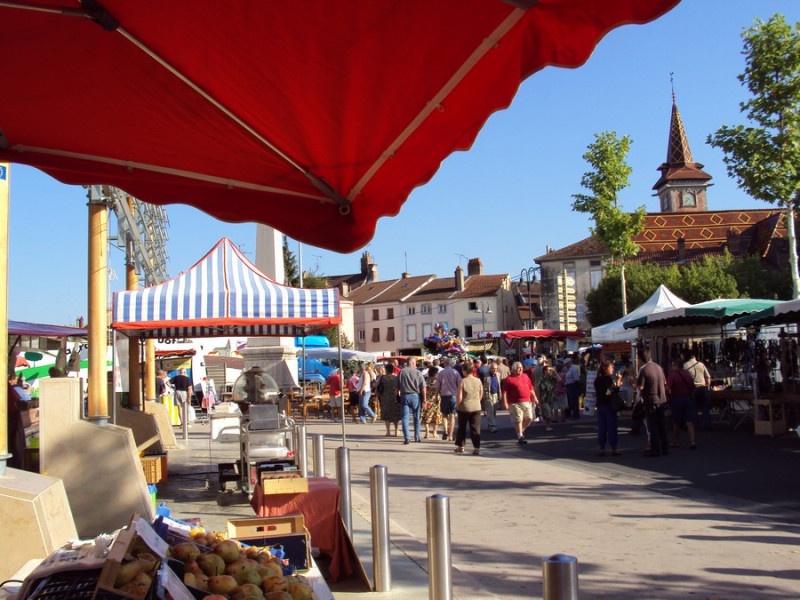 Web - Marché Louhans © Ville de Louhans Châteaurenaud