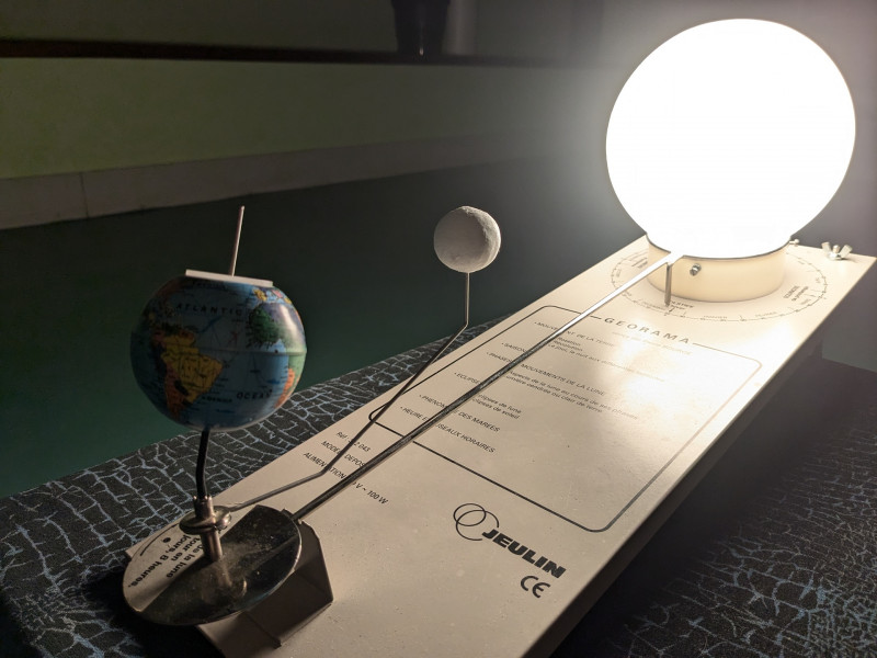 maquette lune planetes-1920px